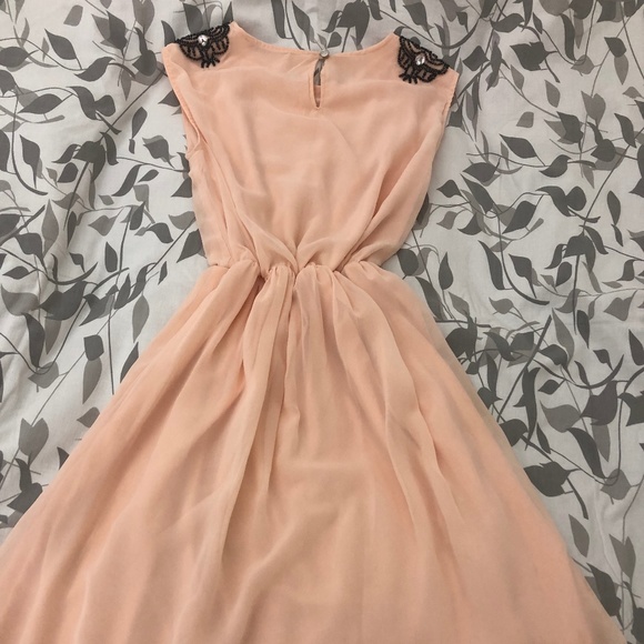 Pink dress w/ black beaded design on shoulders - Picture 6 of 7